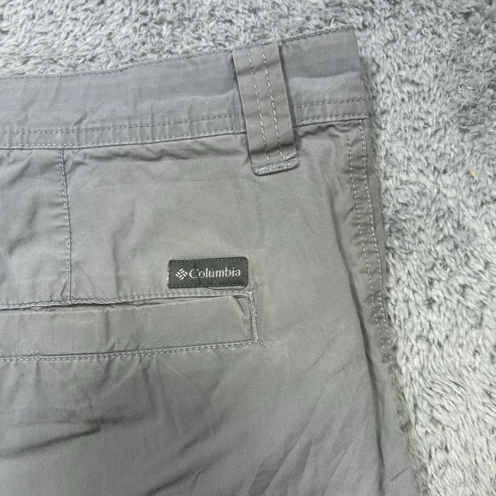 Columbia Chino Shorts Men's Size 38 Gray Pockets 10" Inseam *SPOTS - Picture 5 of 12